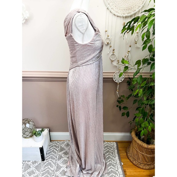 Rene Ruiz Collection Metallic Rose Sleeveless Long Gown NWT Size 2 - Picture 3 of 9